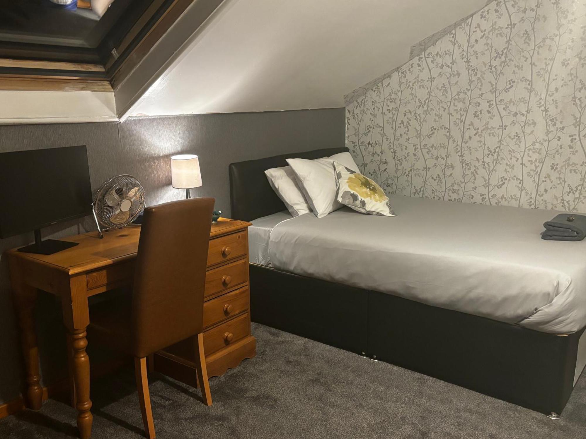 Kayumba Properties Ltd Leeds  Eksteriør billede