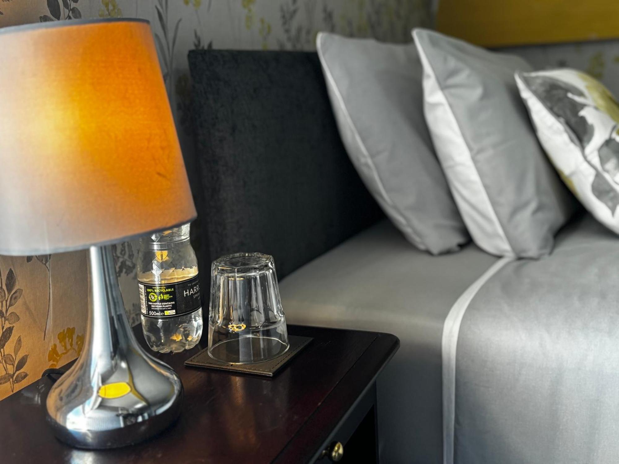 Kayumba Properties Ltd Leeds  Eksteriør billede